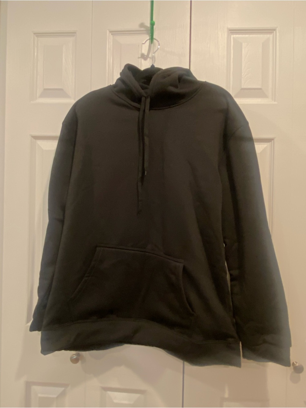 Black Hooded Pullover Sweatshirt
